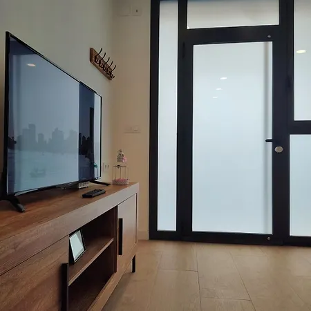 New Flat With Ac And Wifi Apartamento Valência