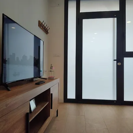 アパート New Flat With Ac And Wifi *