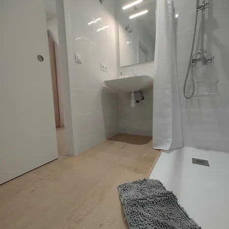 New Flat With Ac And Wifi * Valencie